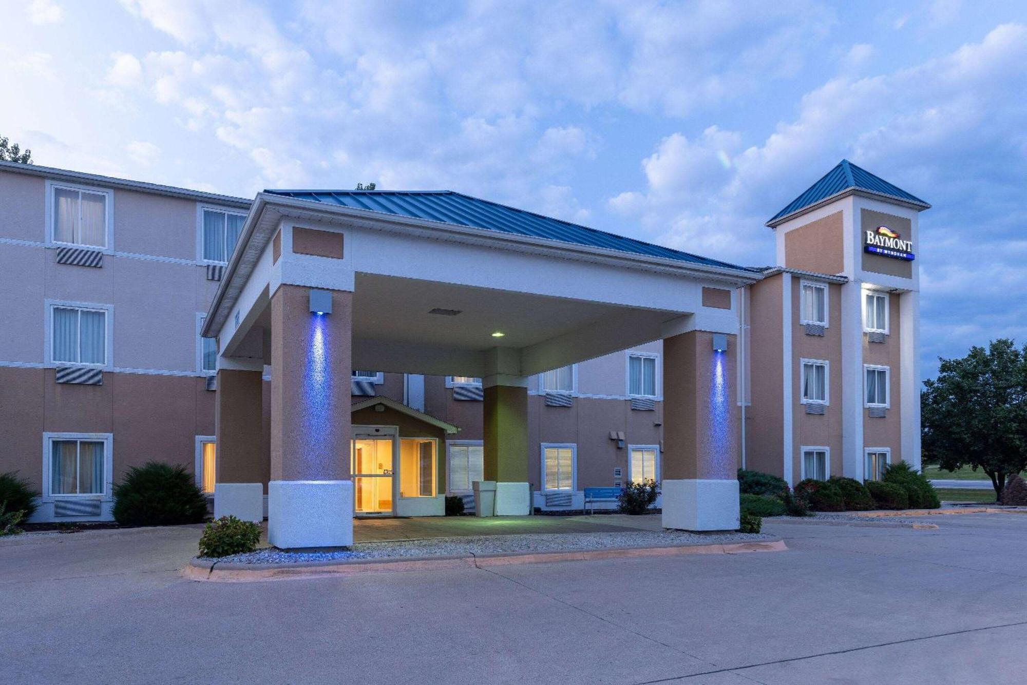 Baymont By Wyndham Kirksville University Area Exteriör bild