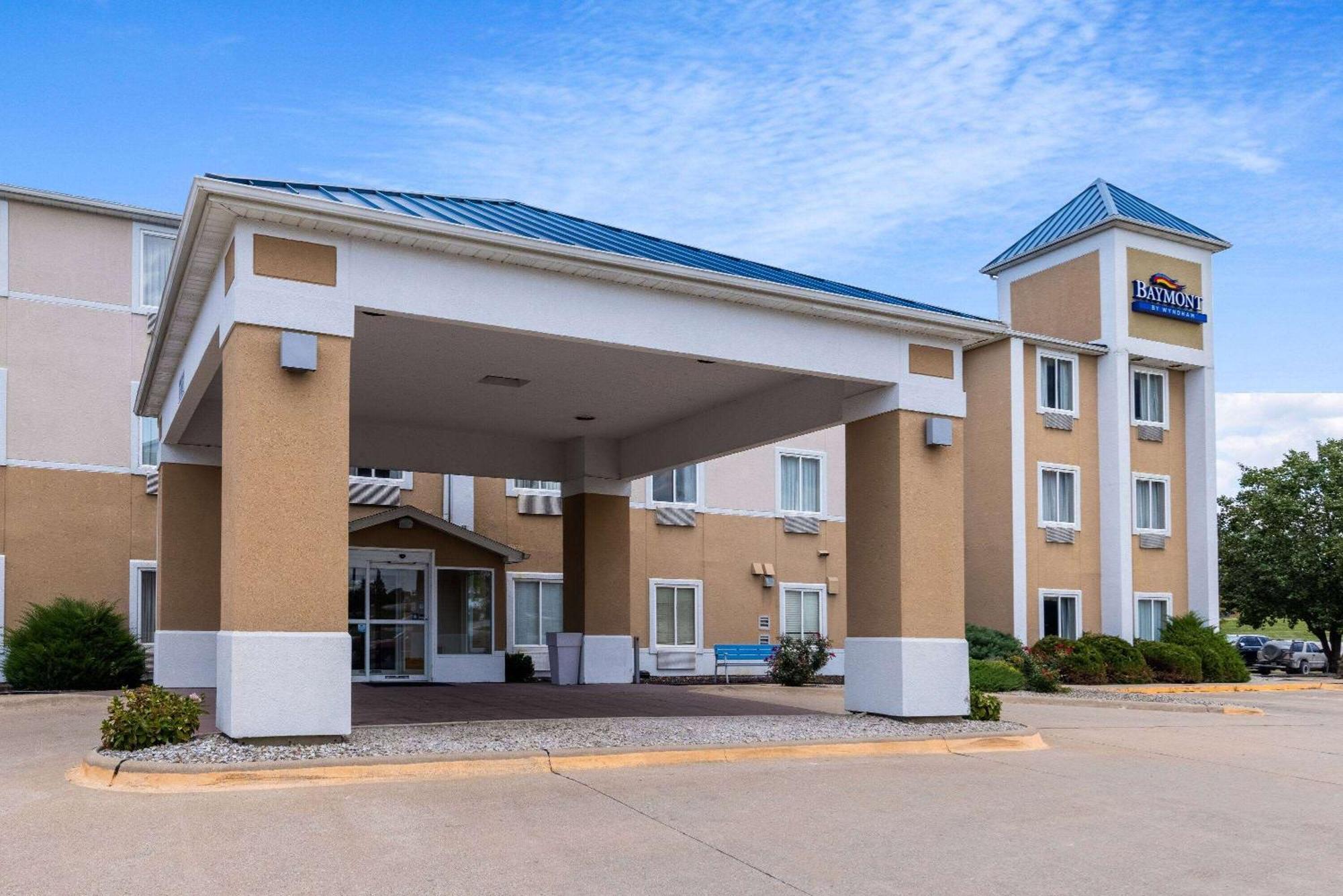 Baymont By Wyndham Kirksville University Area Exteriör bild